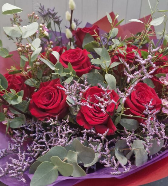 Luxury Dozen Red Rose Bouquet