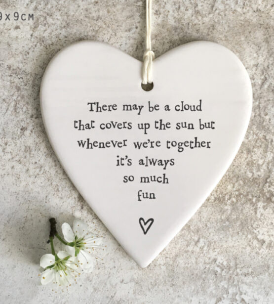 4196 Porcelain round heart-There may be a cloud